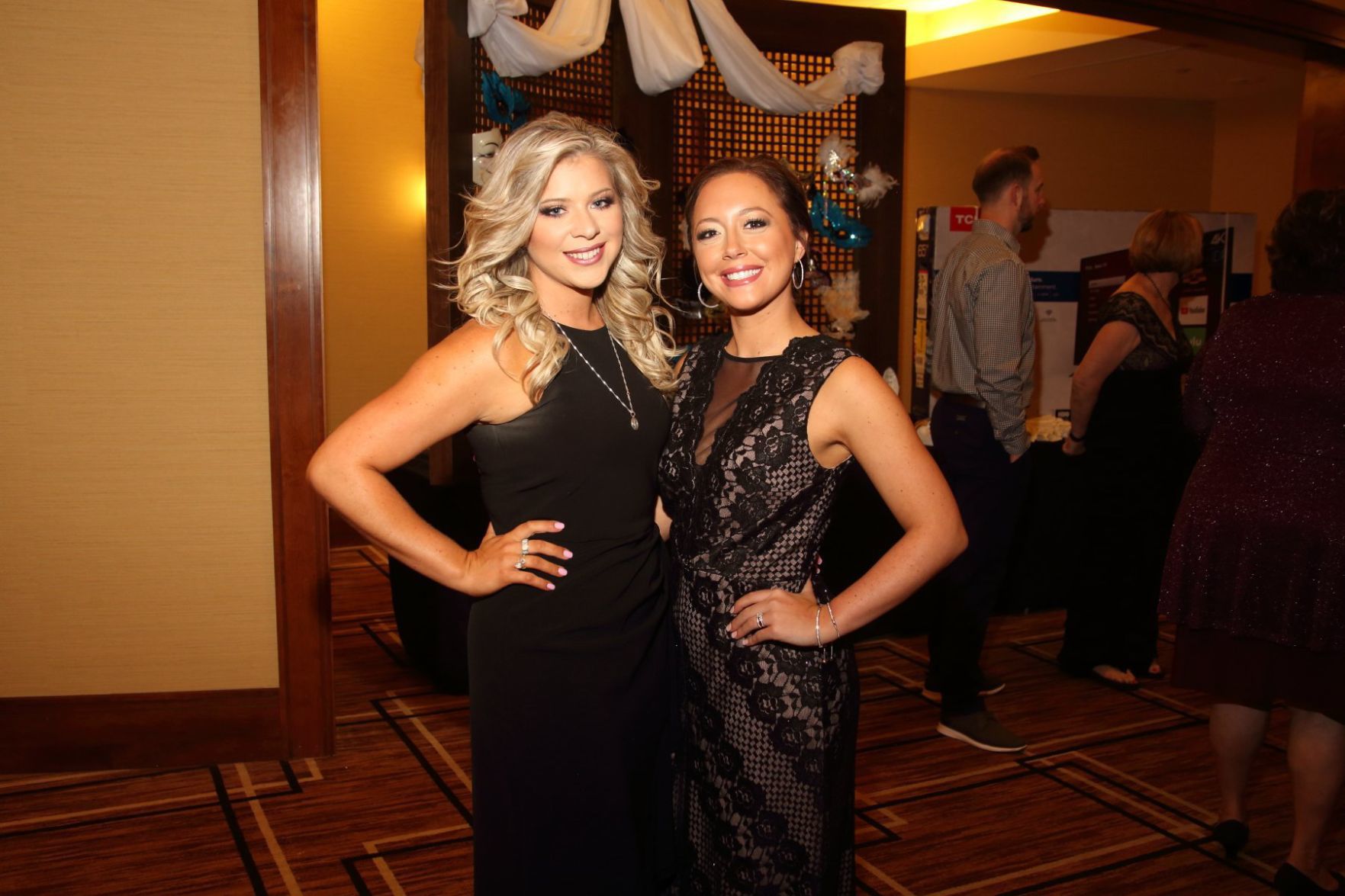 Paige Sparks, Danielle Sams